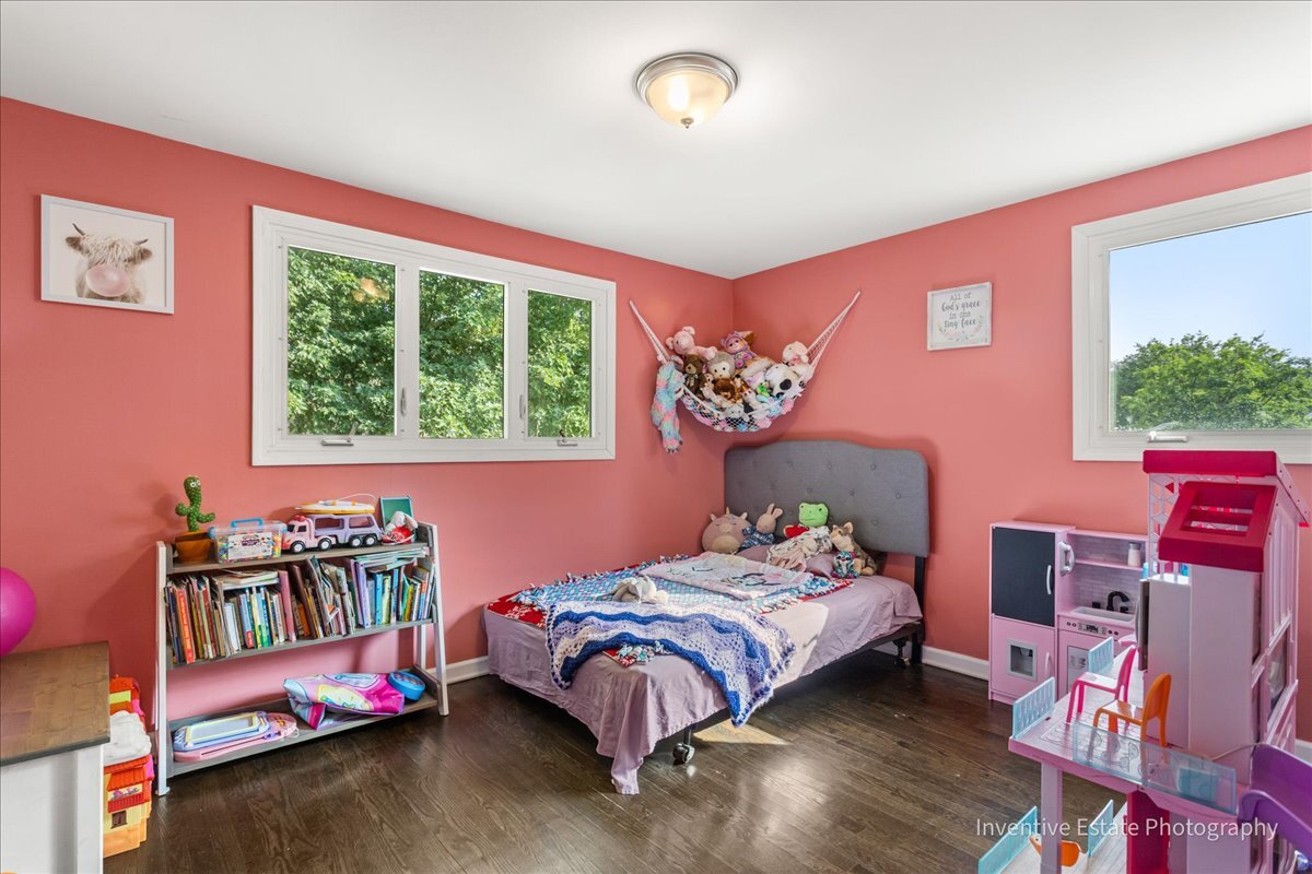 18530 Stedhall Road, Homewood, IL 60430