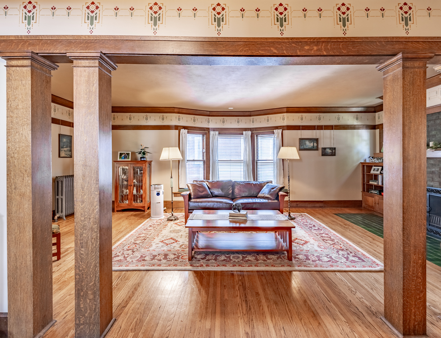 1024 N Spring Street, Elgin, IL 60120