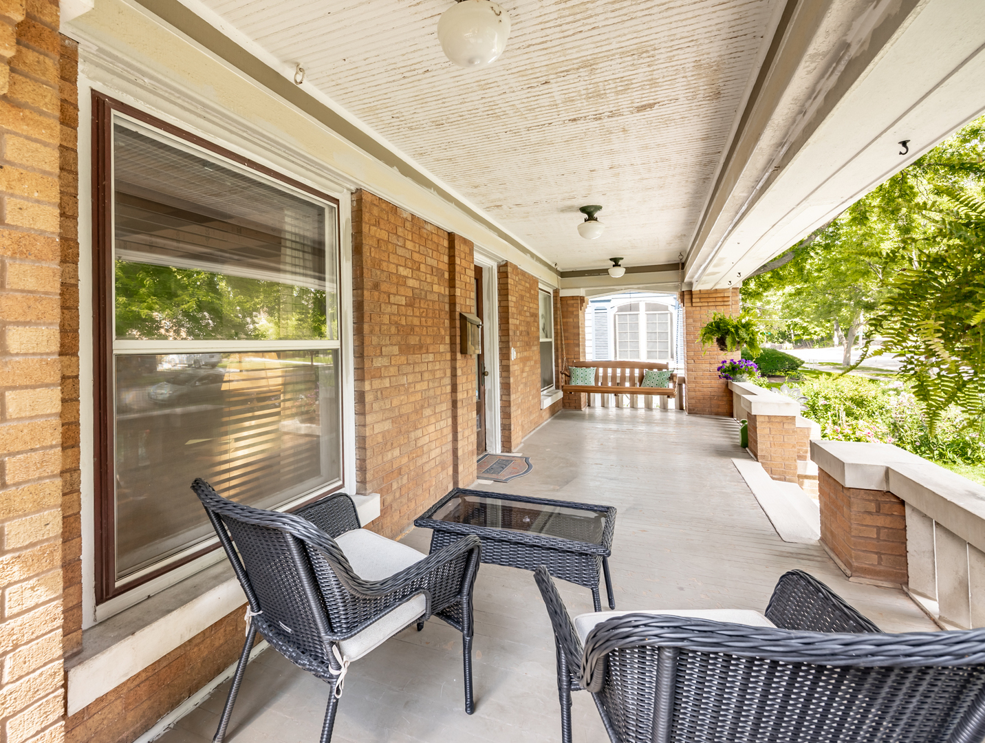 1024 N Spring Street, Elgin, IL 60120