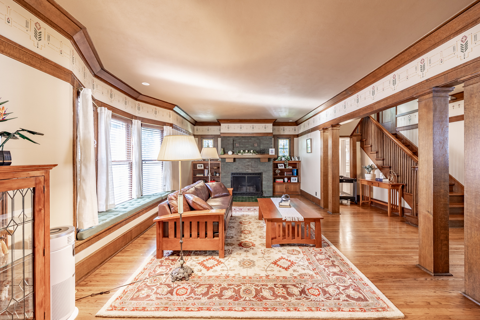 1024 N Spring Street, Elgin, IL 60120