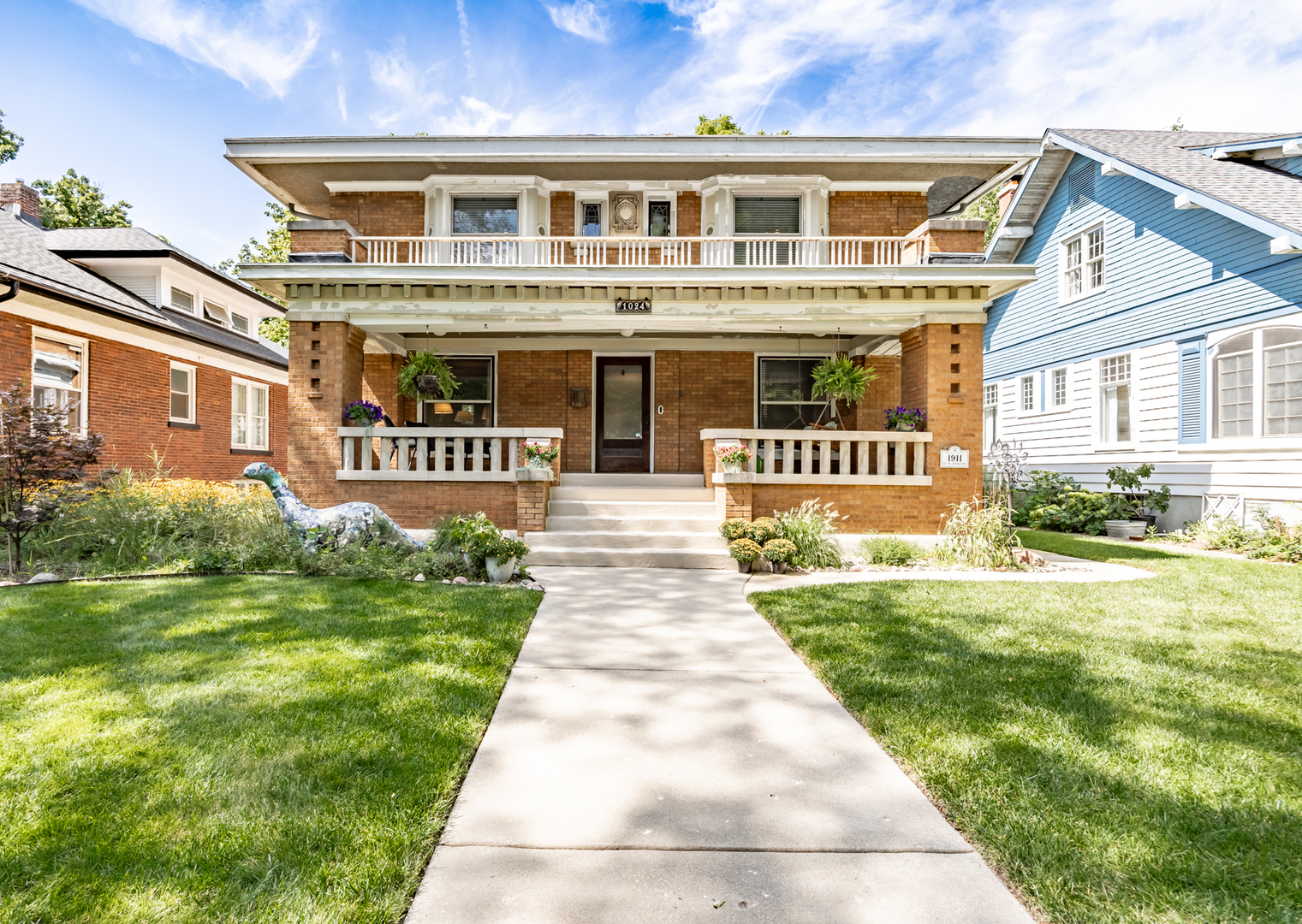 1024 N Spring Street, Elgin, IL 60120