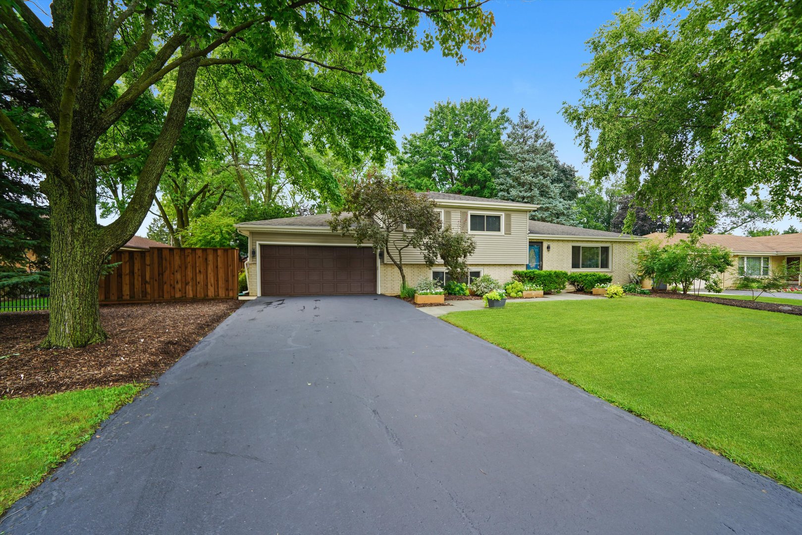5N260 Eagle Terrace, Itasca, IL 60143