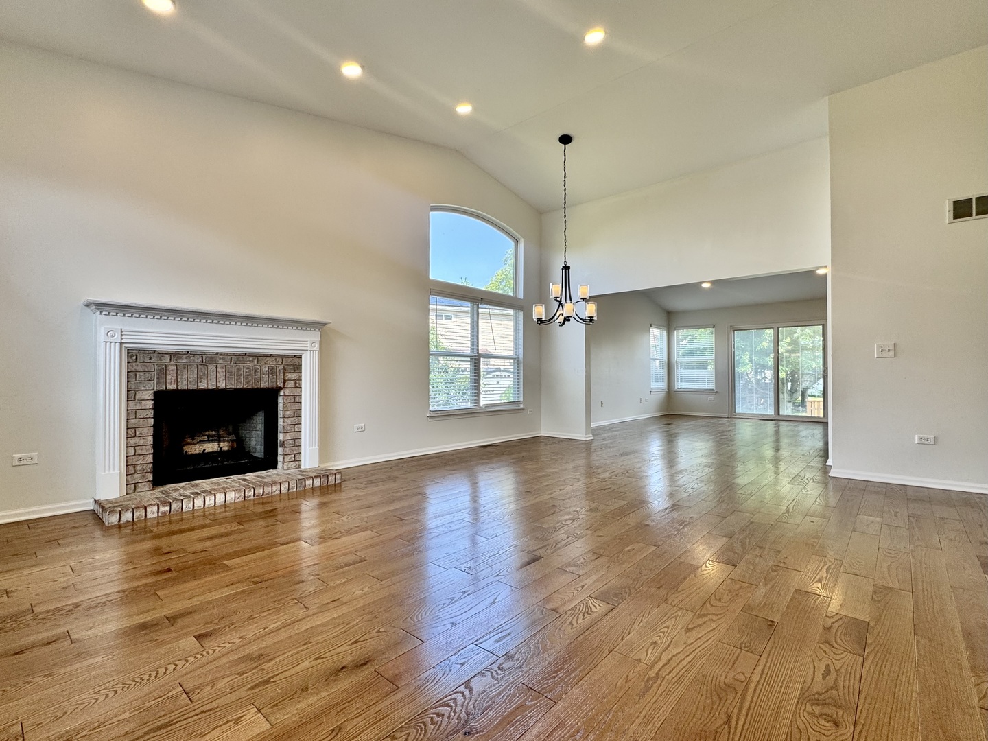 1825 RED BUD Road, Bolingbrook, IL 60490
