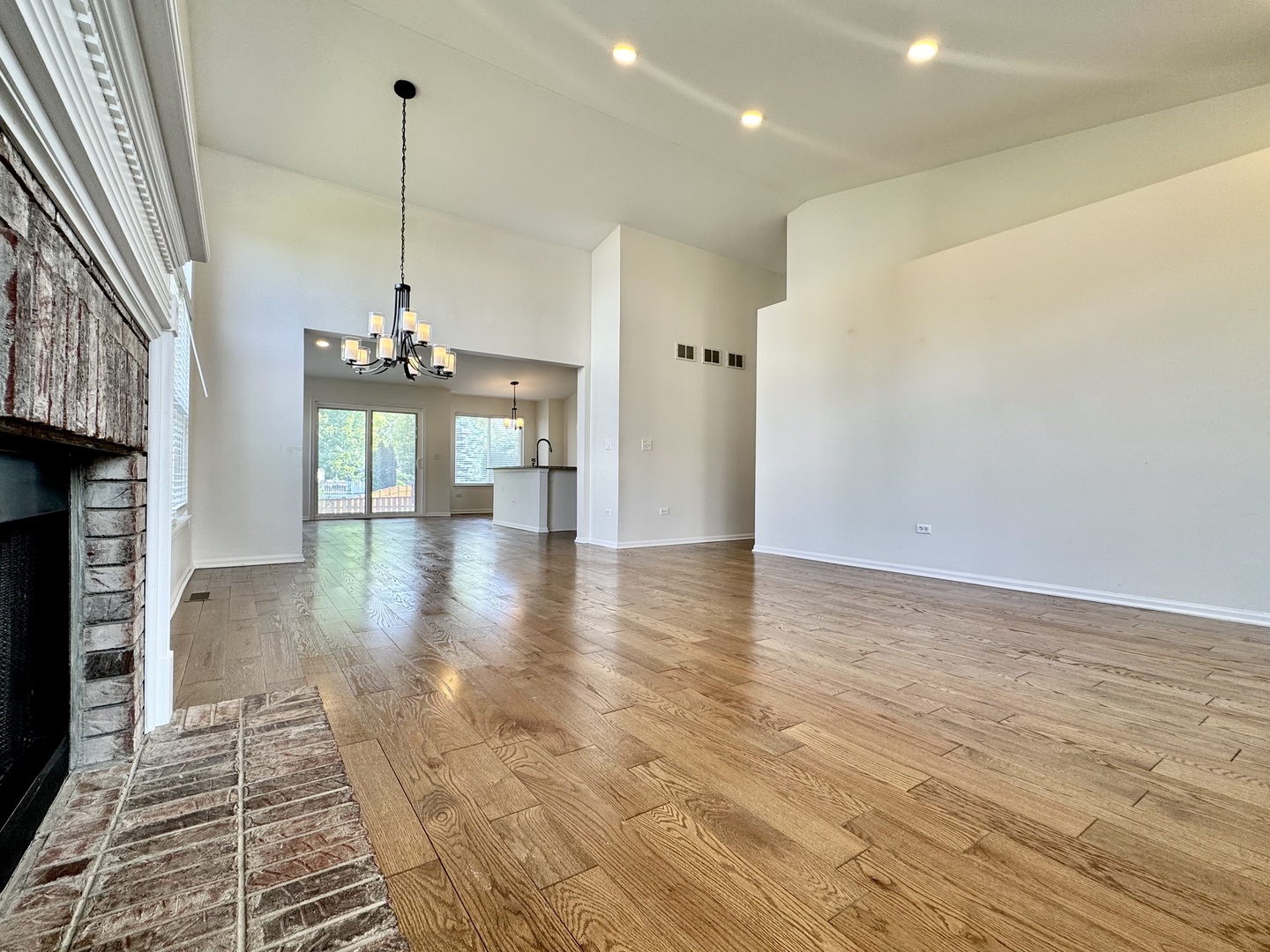 1825 RED BUD Road, Bolingbrook, IL 60490