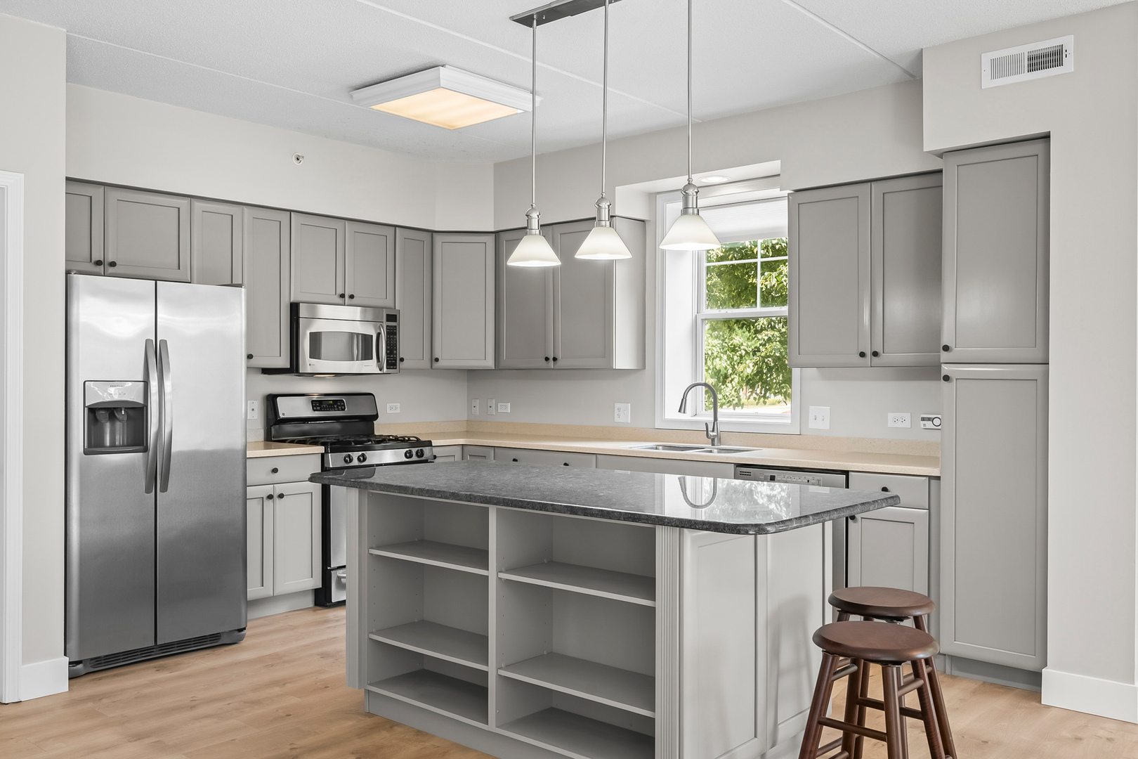 133 W Palatine Road #107A, Palatine, IL 60067