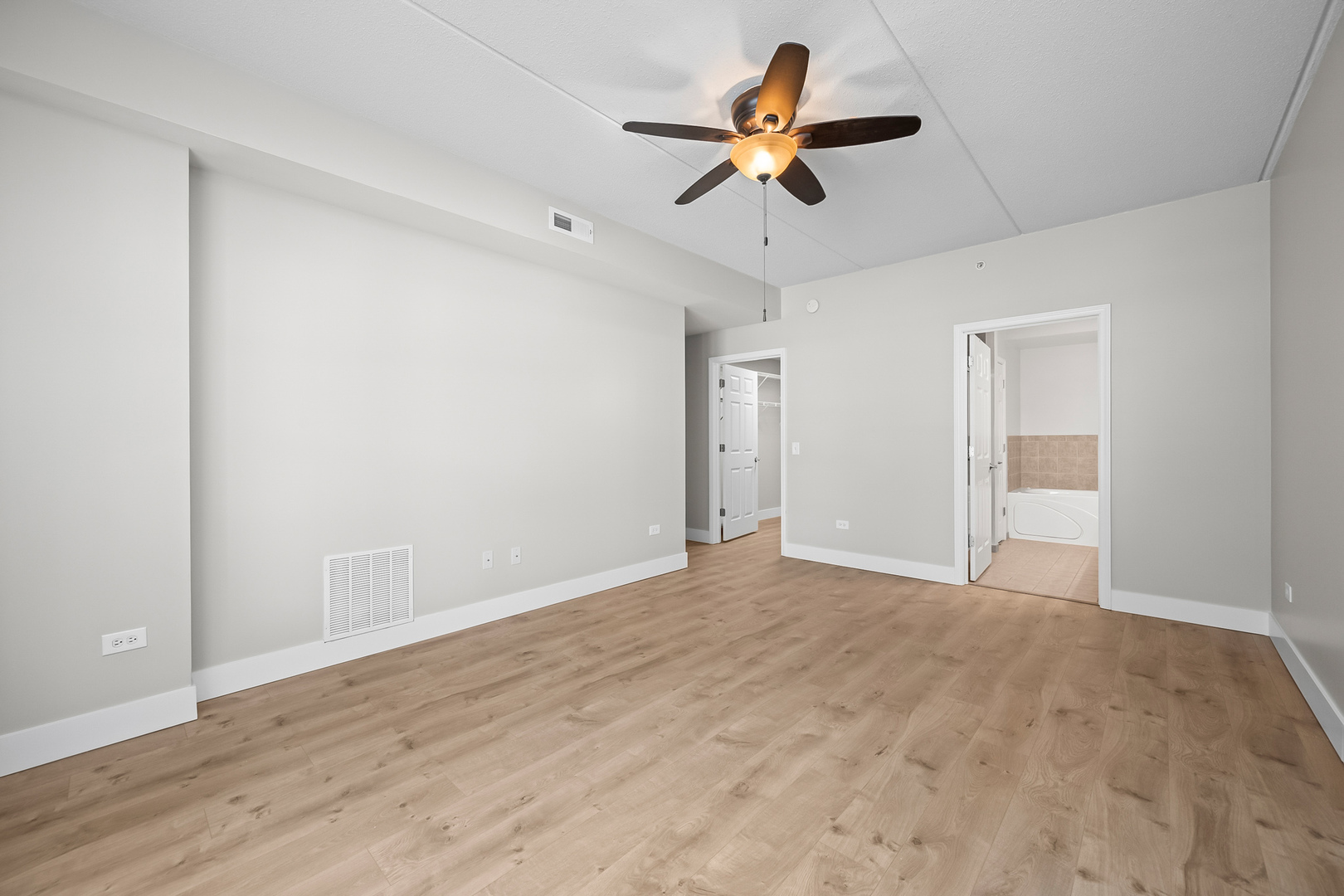 133 W Palatine Road #107A, Palatine, IL 60067