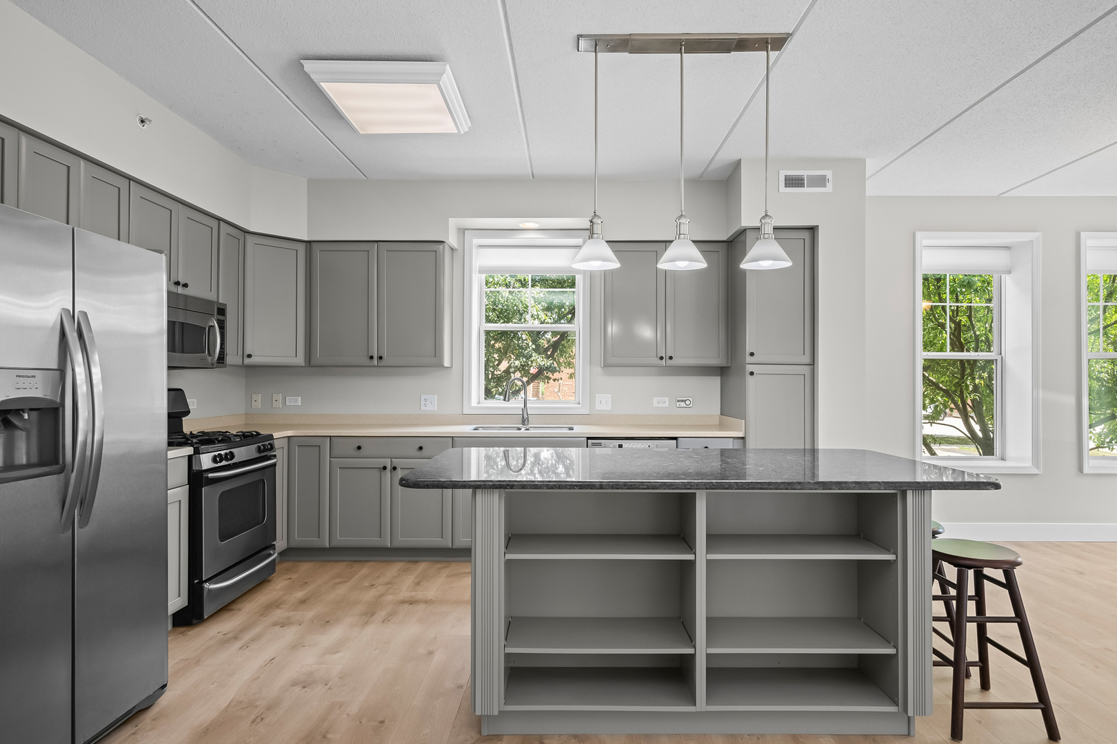 133 W Palatine Road #107A, Palatine, IL 60067