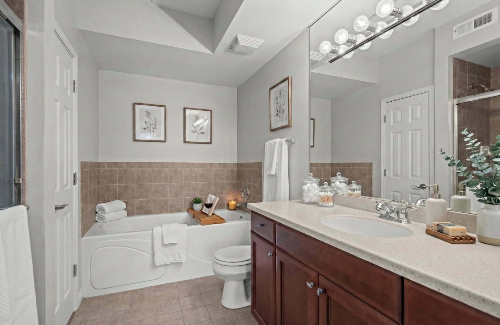 133 W Palatine Road #107A, Palatine, IL 60067