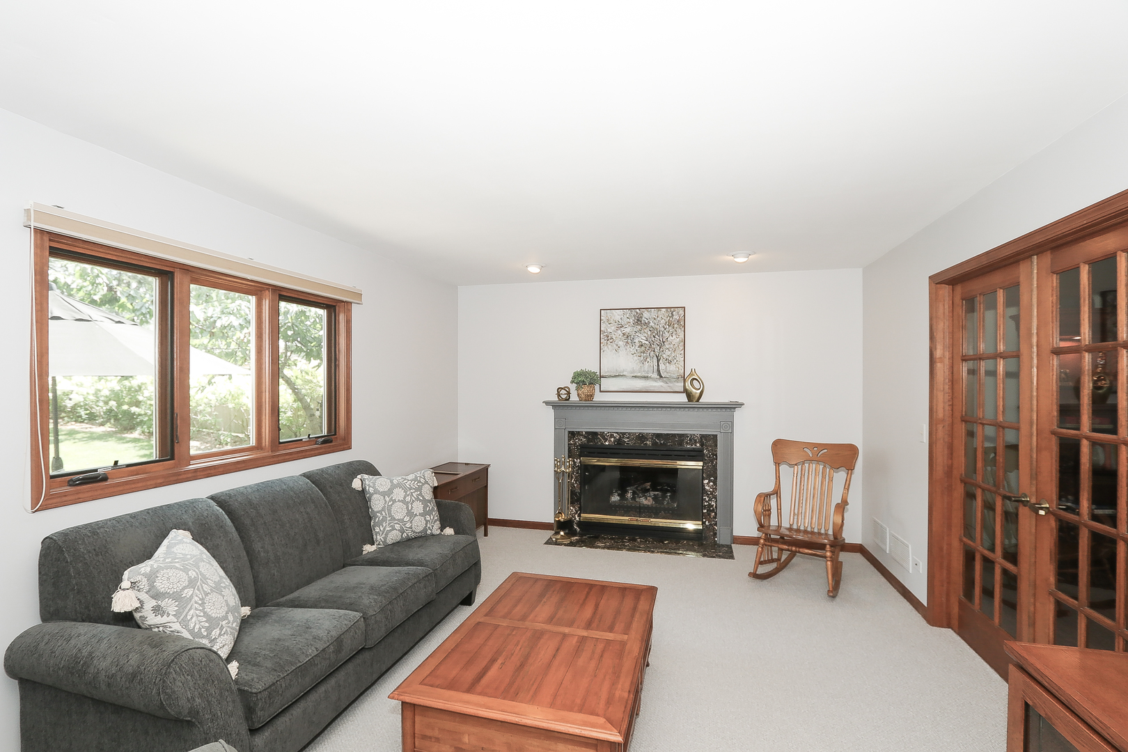 135 Richmond Court, Roselle, IL 60172