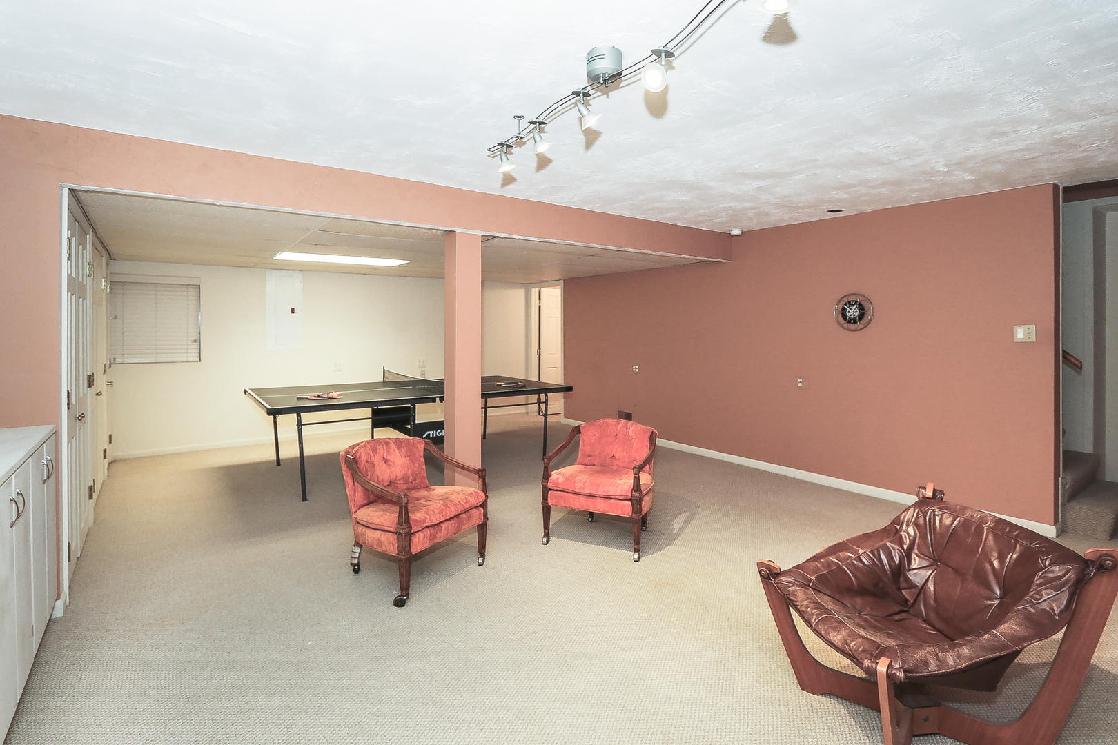135 Richmond Court, Roselle, IL 60172