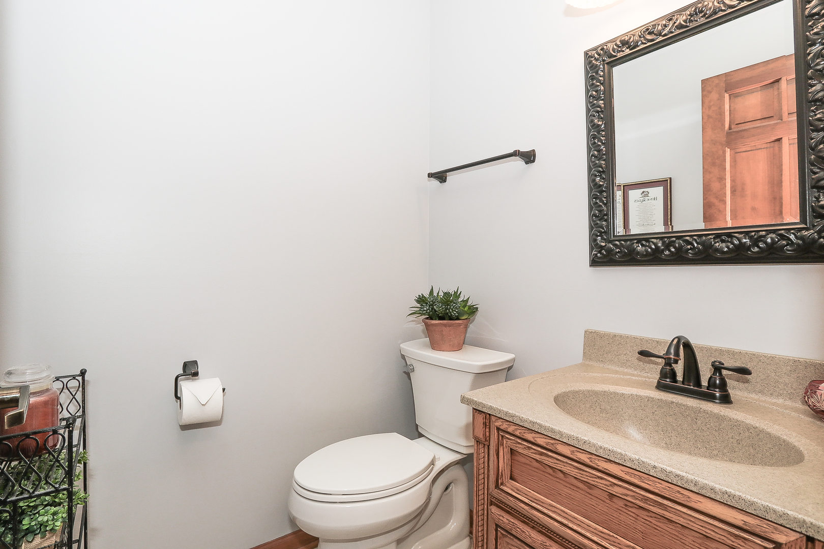 135 Richmond Court, Roselle, IL 60172