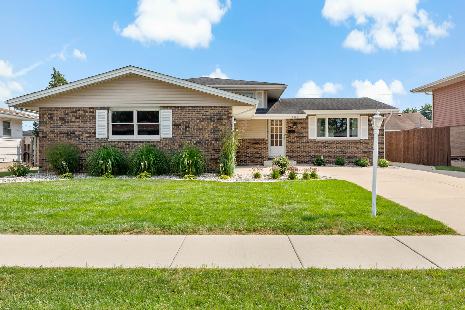 2925 193rd Street, Lansing, IL 60438