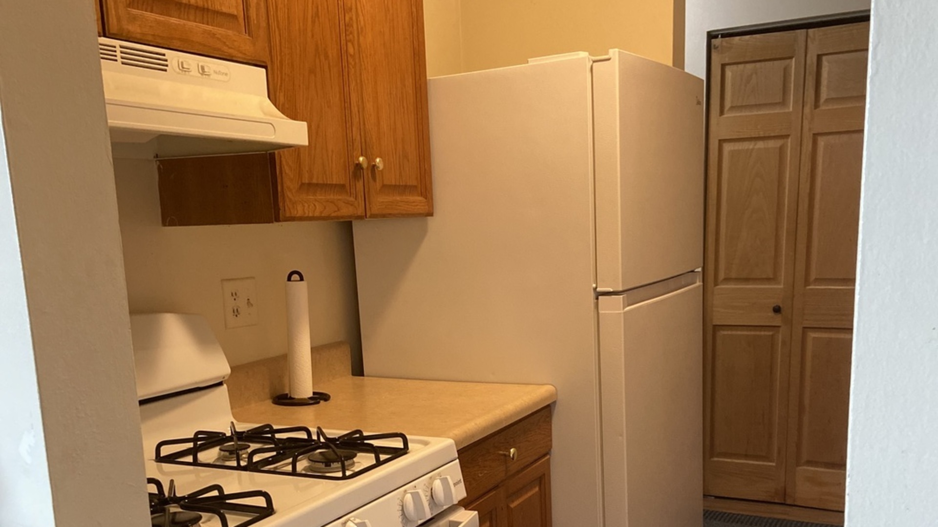 889 Trace Drive #210, Buffalo Grove, IL 60089