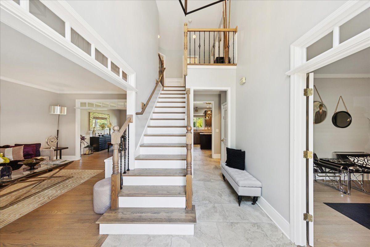 1411 Frenchmans Bend Drive, Naperville, IL 60564