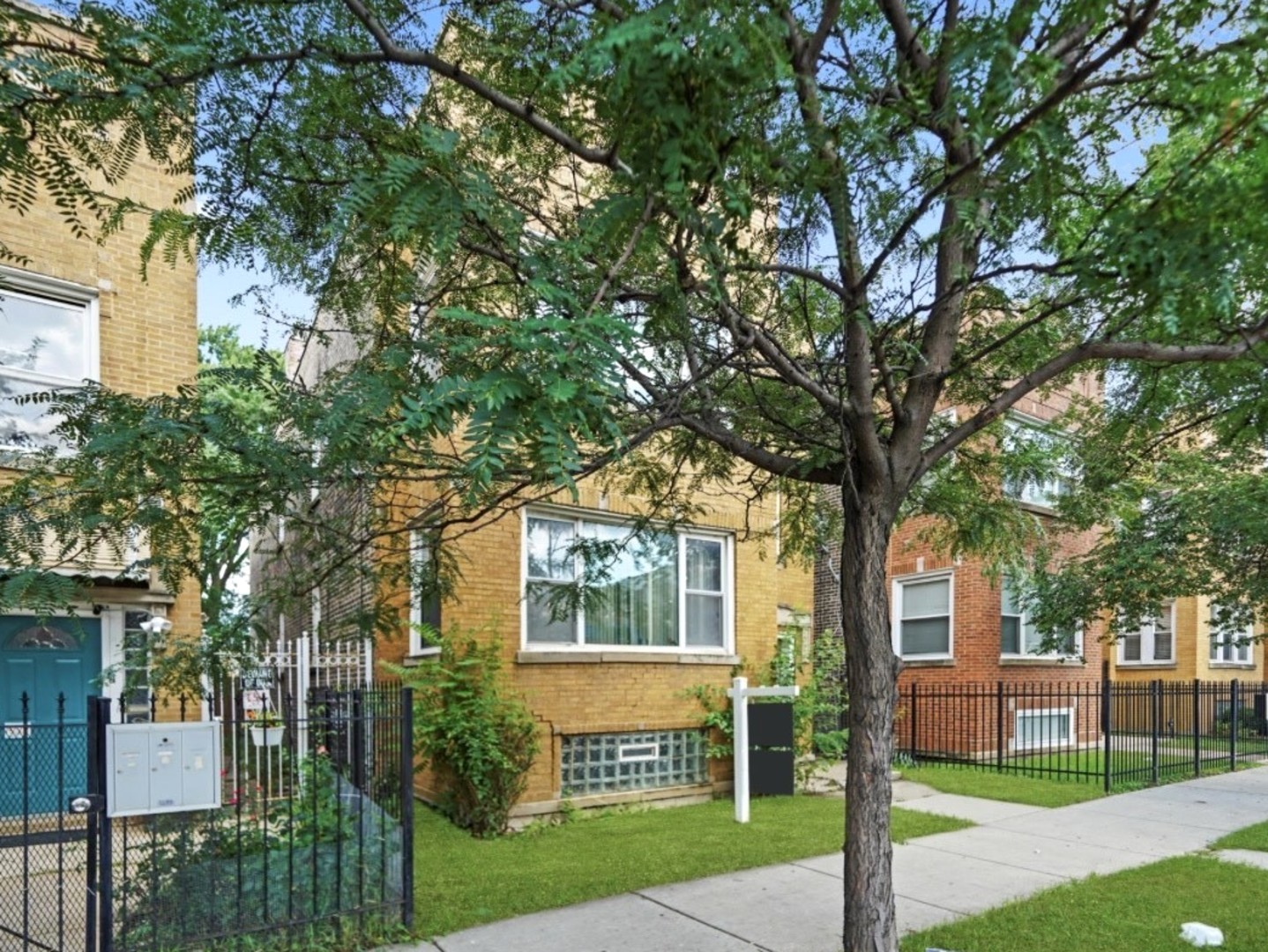 5010 W Division Street, Chicago, IL 60651