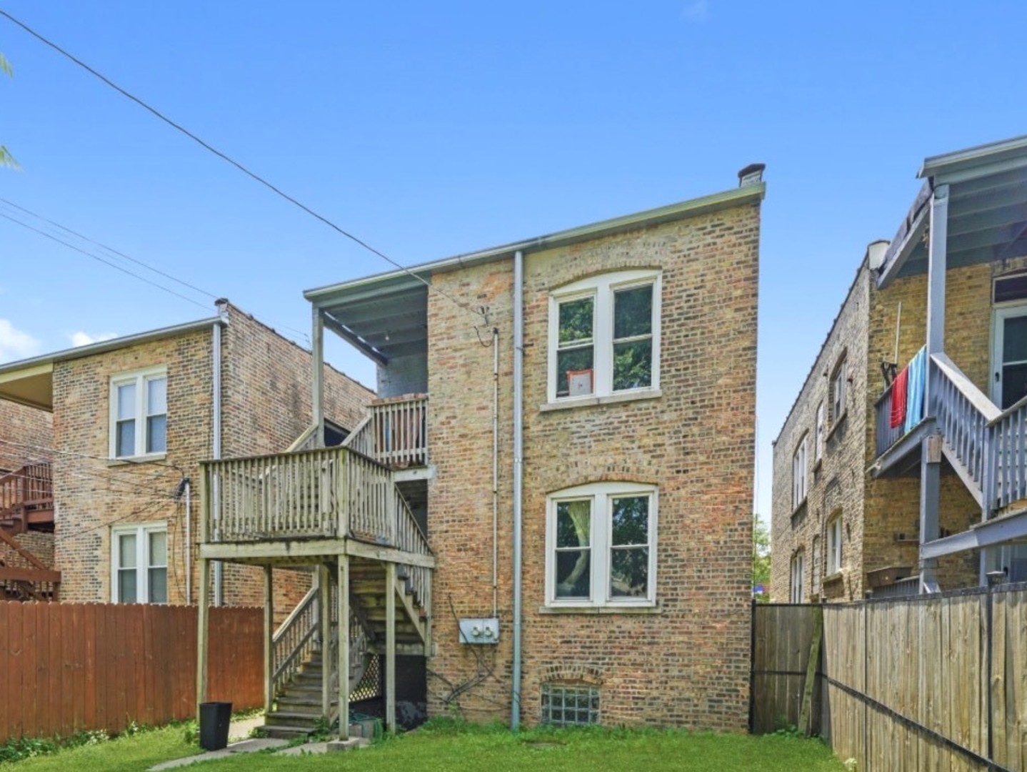 5010 W Division Street, Chicago, IL 60651