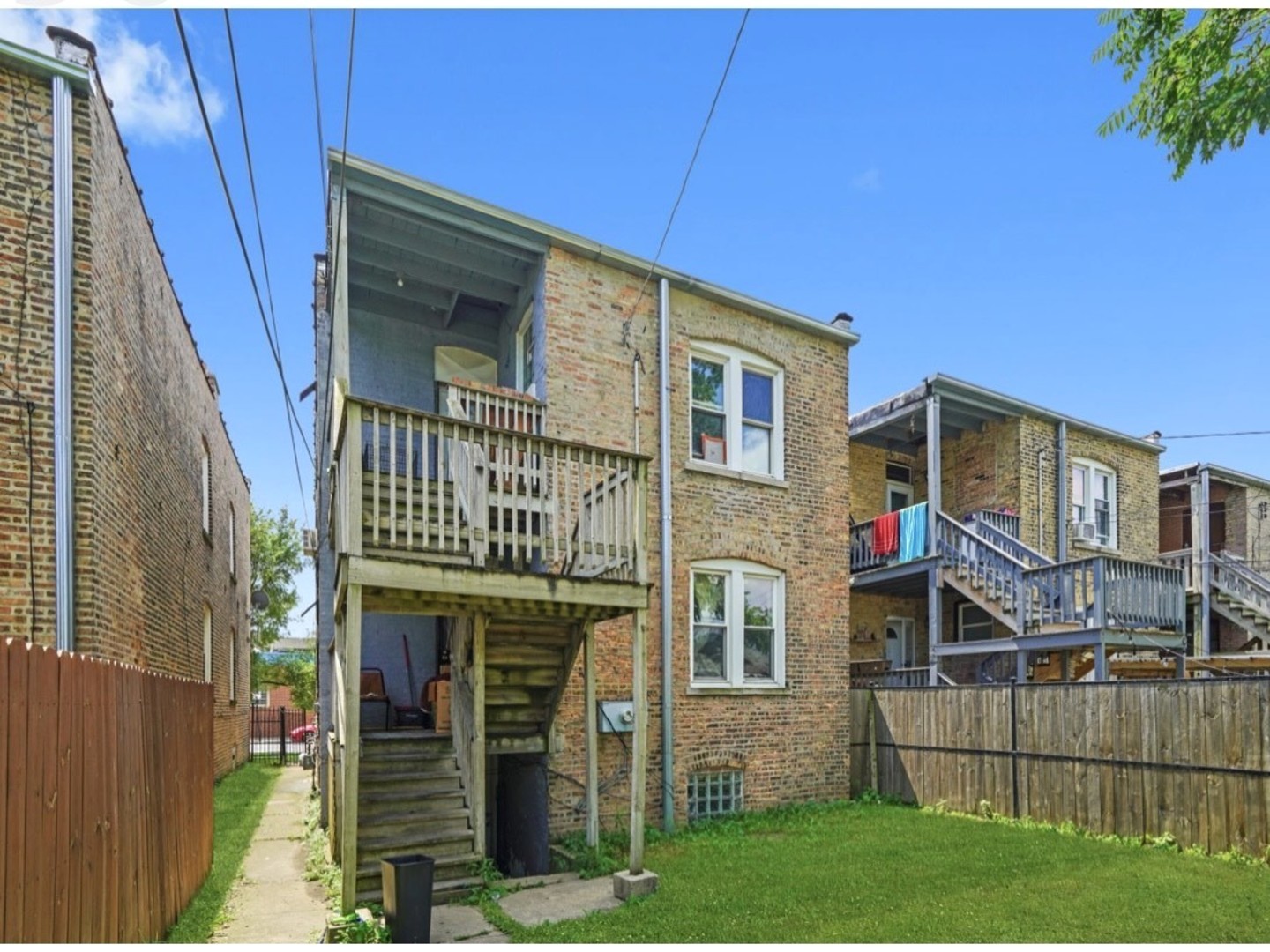 5010 W Division Street, Chicago, IL 60651