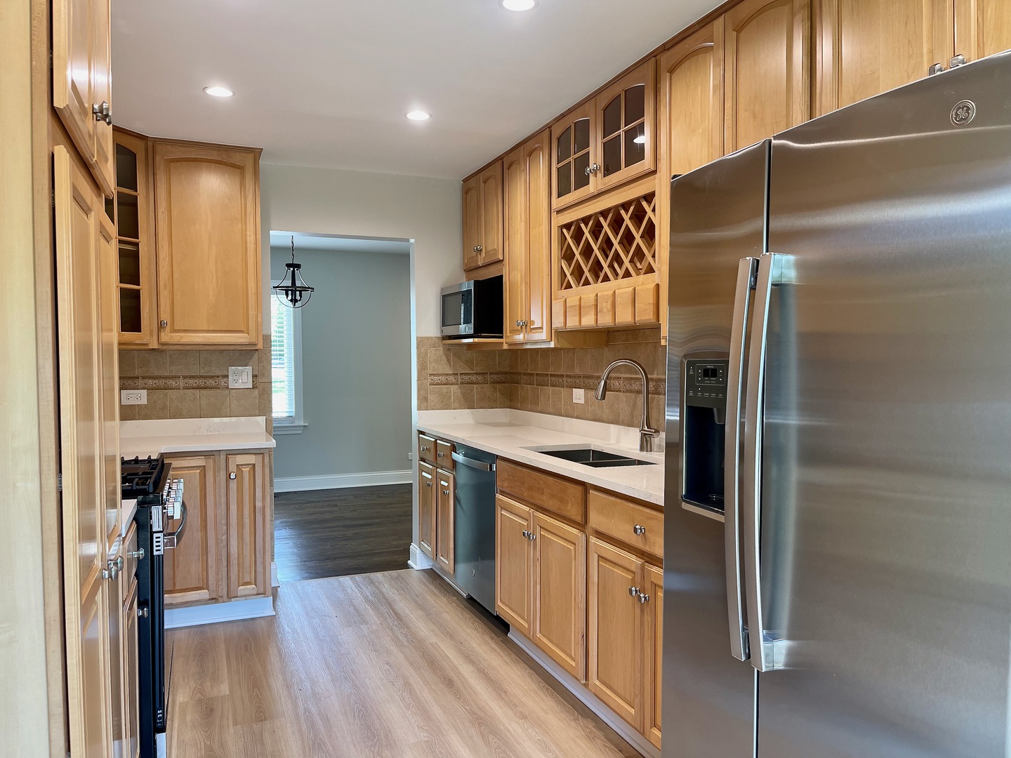 185 Carthage Lane, Hoffman Estates, IL 60169