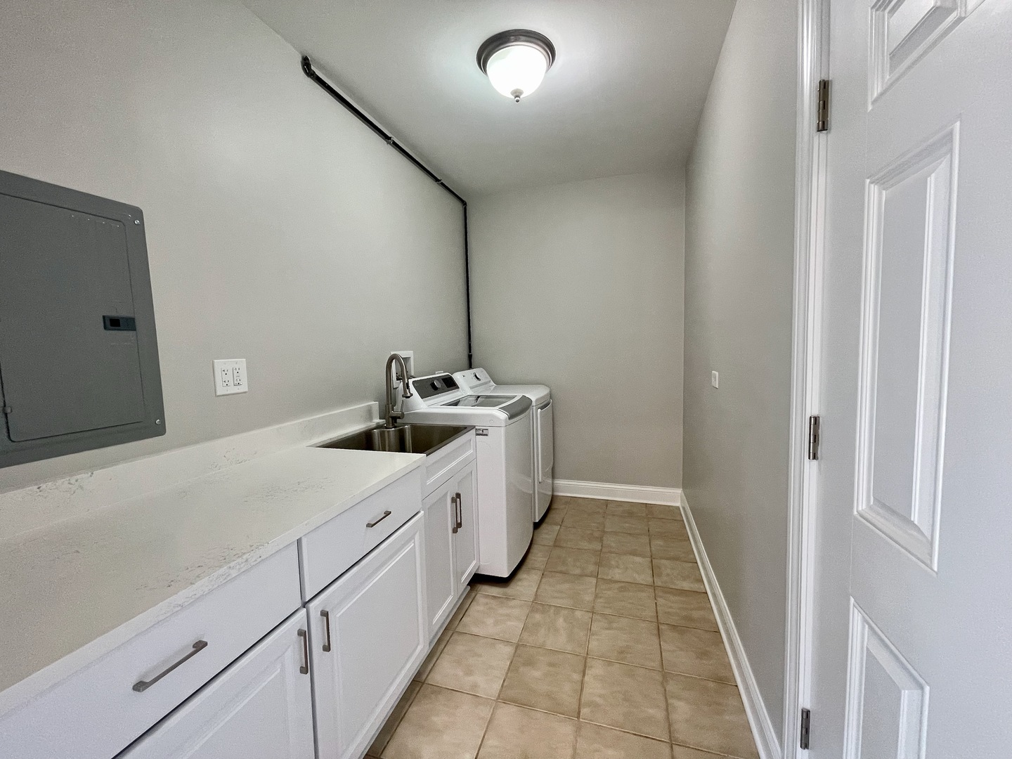 185 Carthage Lane, Hoffman Estates, IL 60169