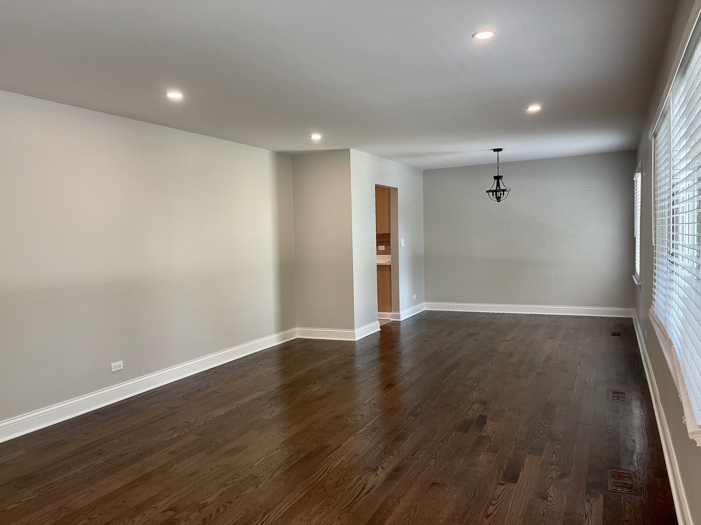185 Carthage Lane, Hoffman Estates, IL 60169