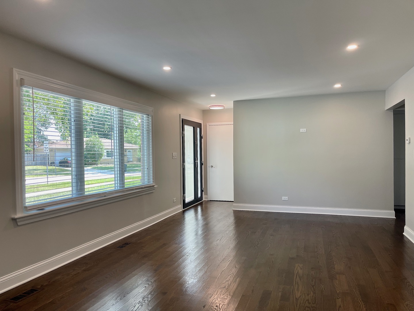 185 Carthage Lane, Hoffman Estates, IL 60169