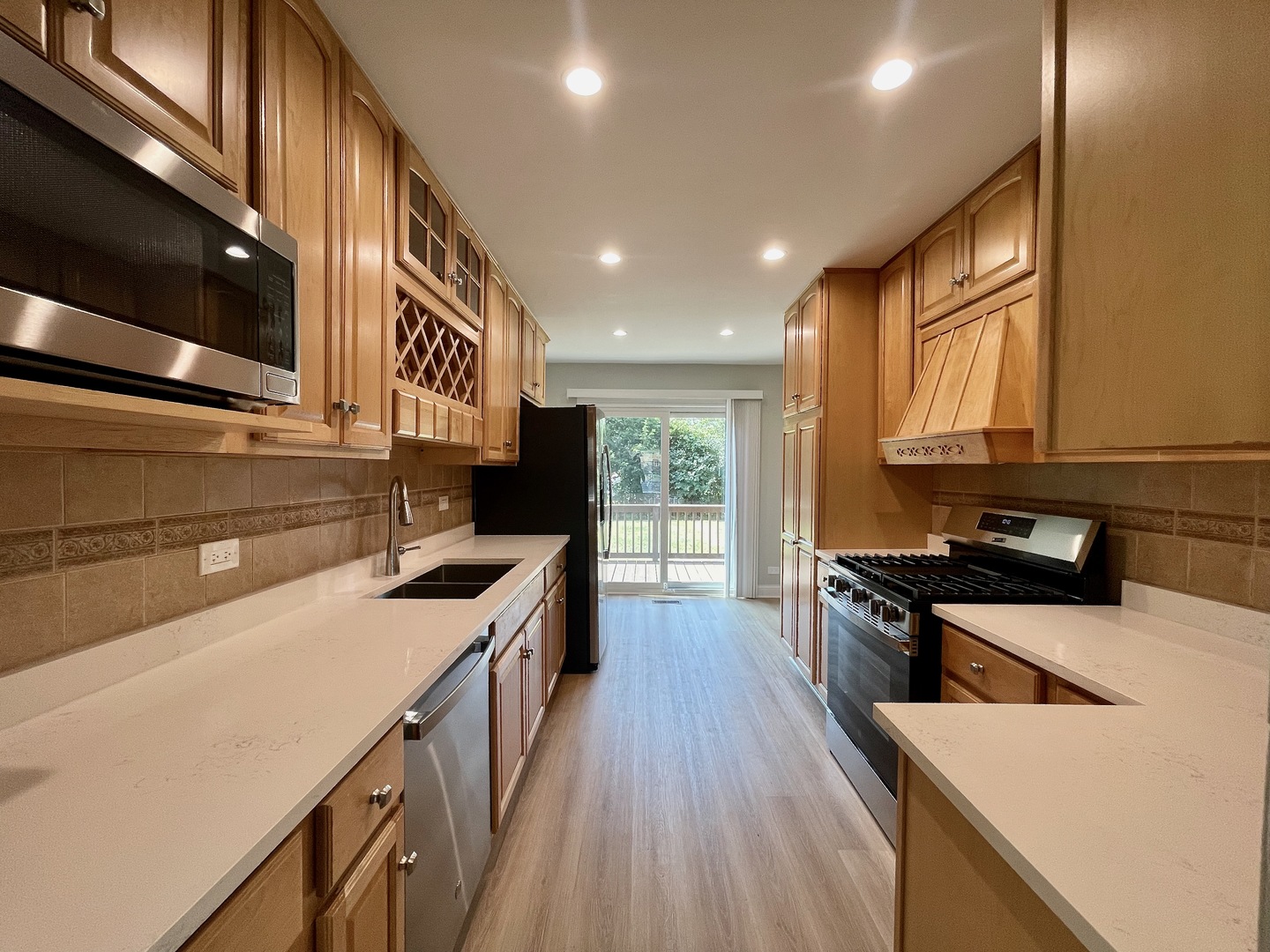 185 Carthage Lane, Hoffman Estates, IL 60169
