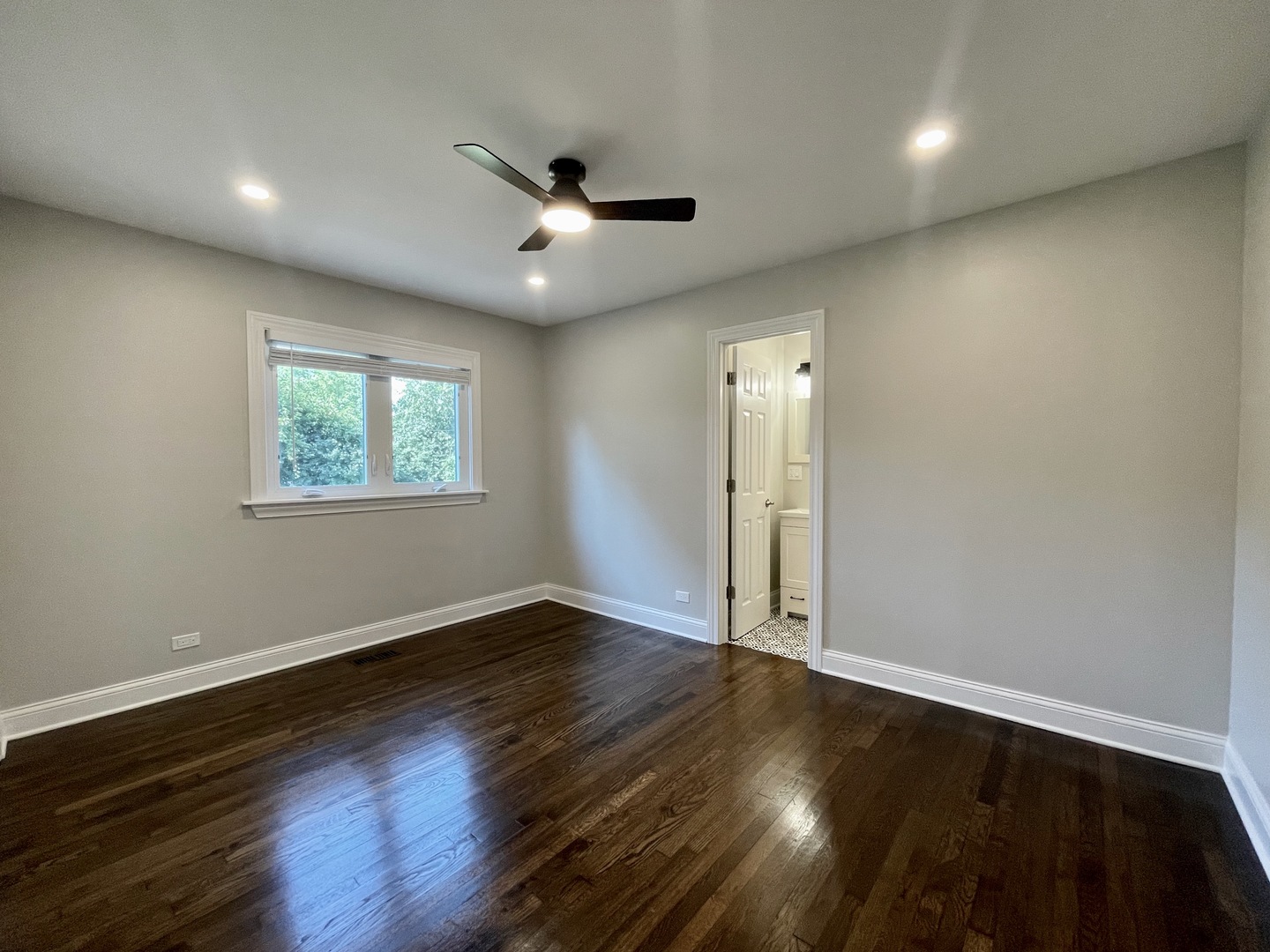 185 Carthage Lane, Hoffman Estates, IL 60169