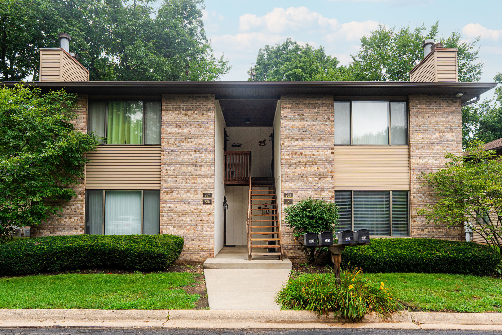 281 S Harrison Street #281, Geneva, IL 60134