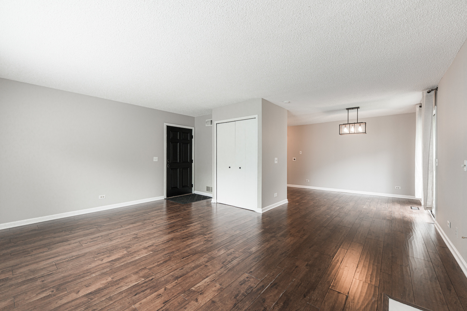 281 S Harrison Street #281, Geneva, IL 60134