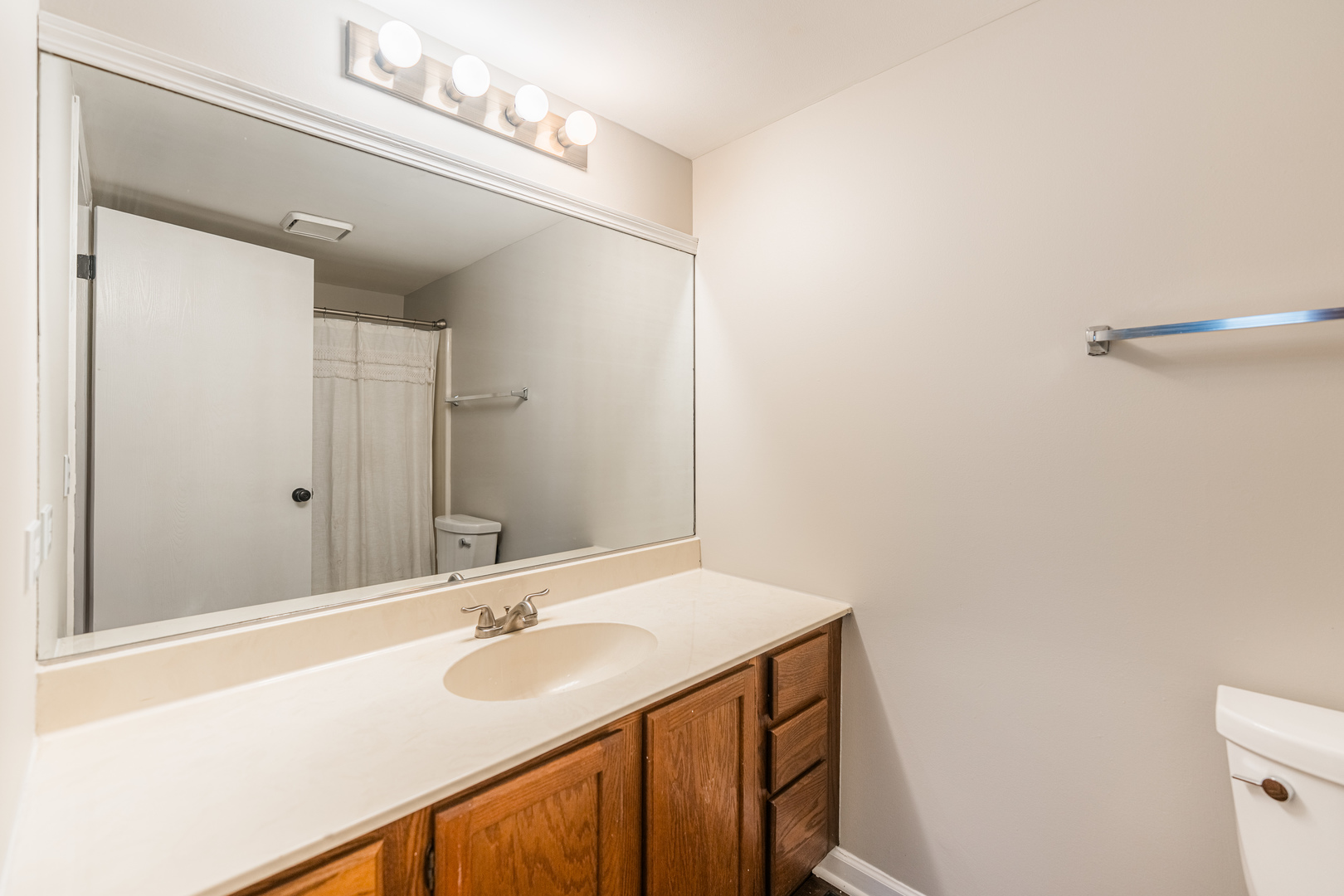 281 S Harrison Street #281, Geneva, IL 60134