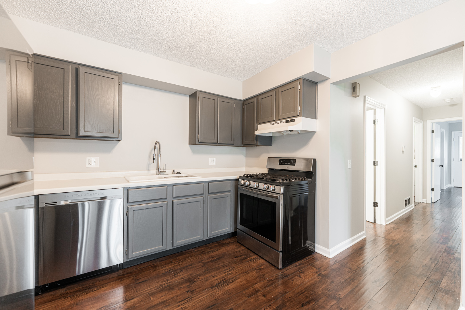 281 S Harrison Street #281, Geneva, IL 60134