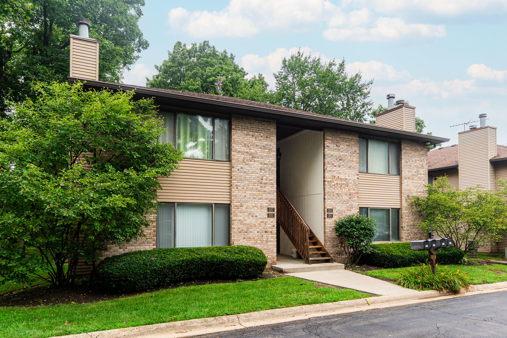 281 S Harrison Street #281, Geneva, IL 60134