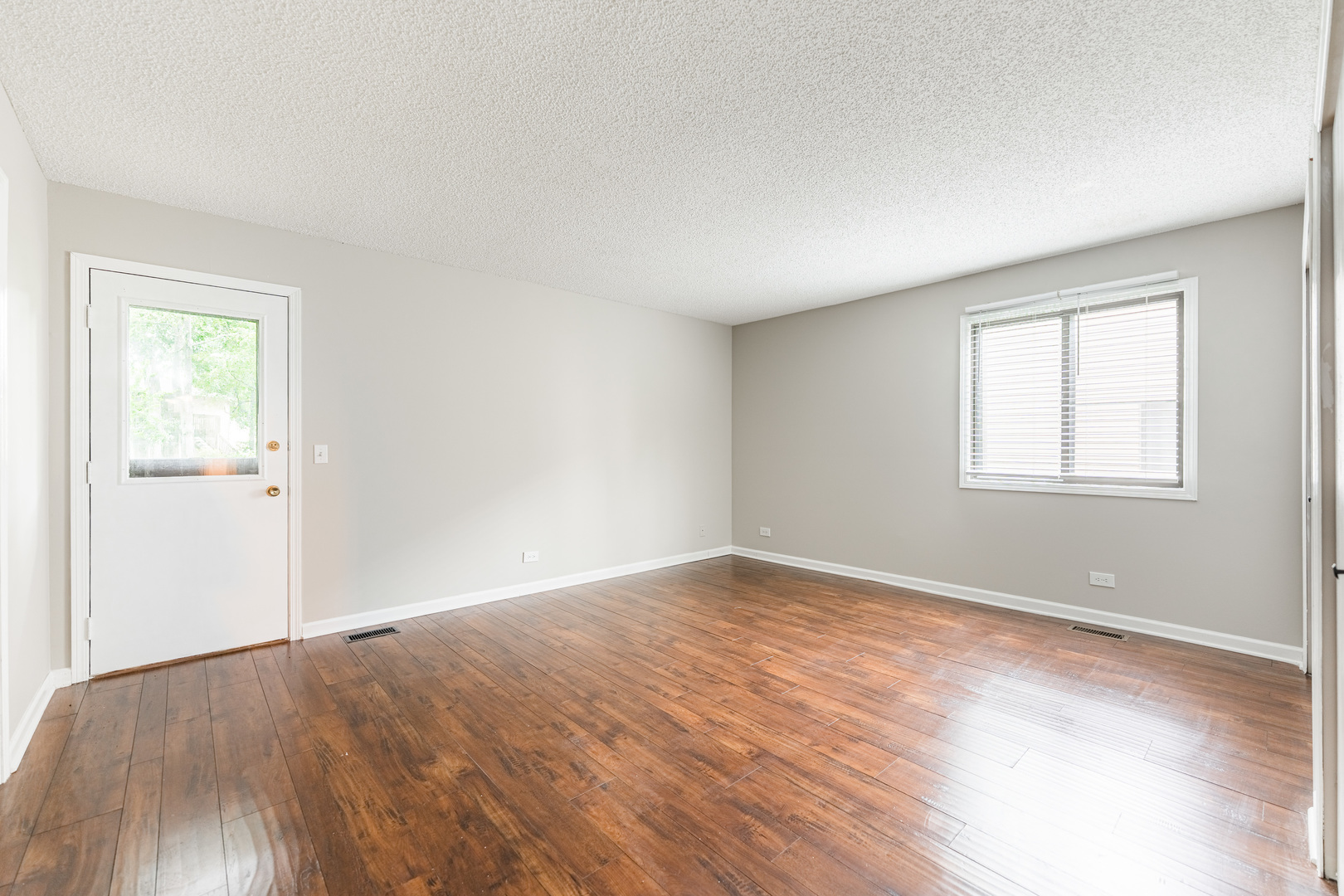 281 S Harrison Street #281, Geneva, IL 60134
