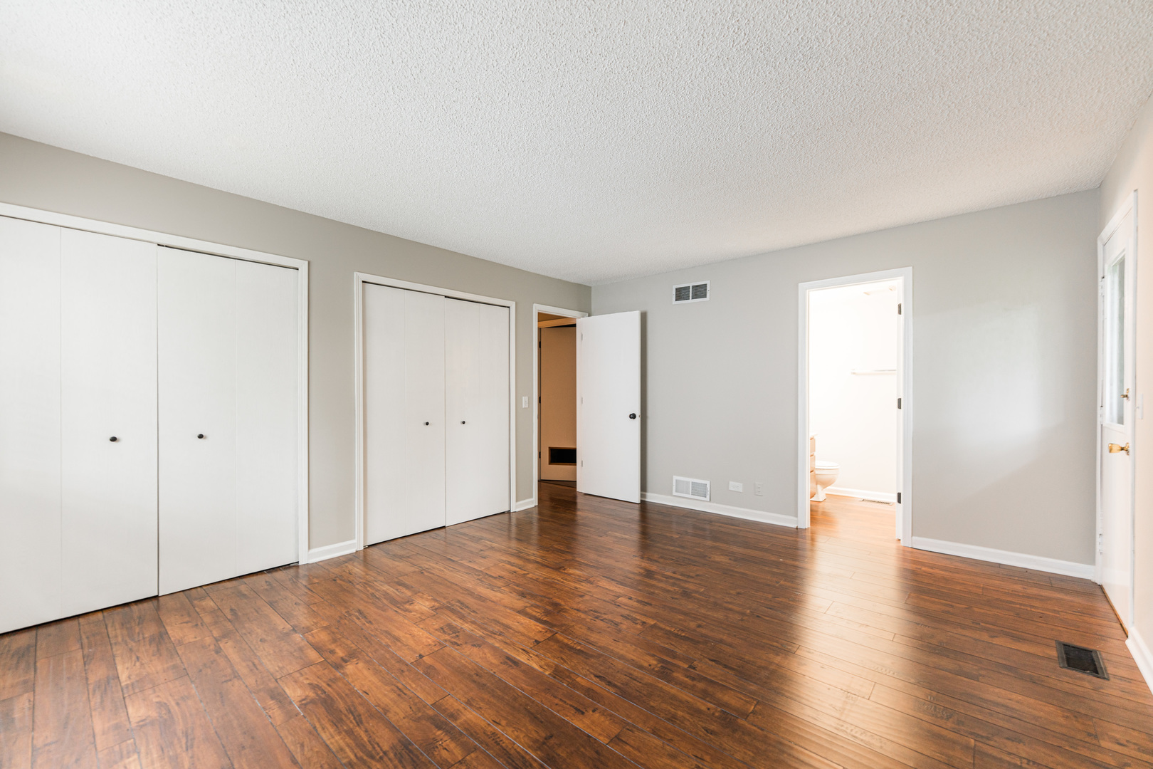 281 S Harrison Street #281, Geneva, IL 60134