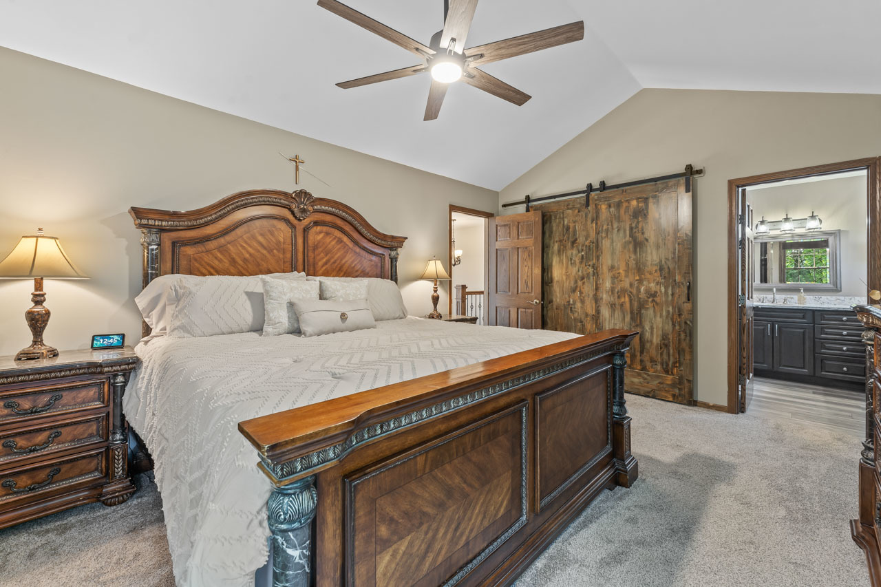 382 Newberry Drive, Elk Grove Village, IL 60007