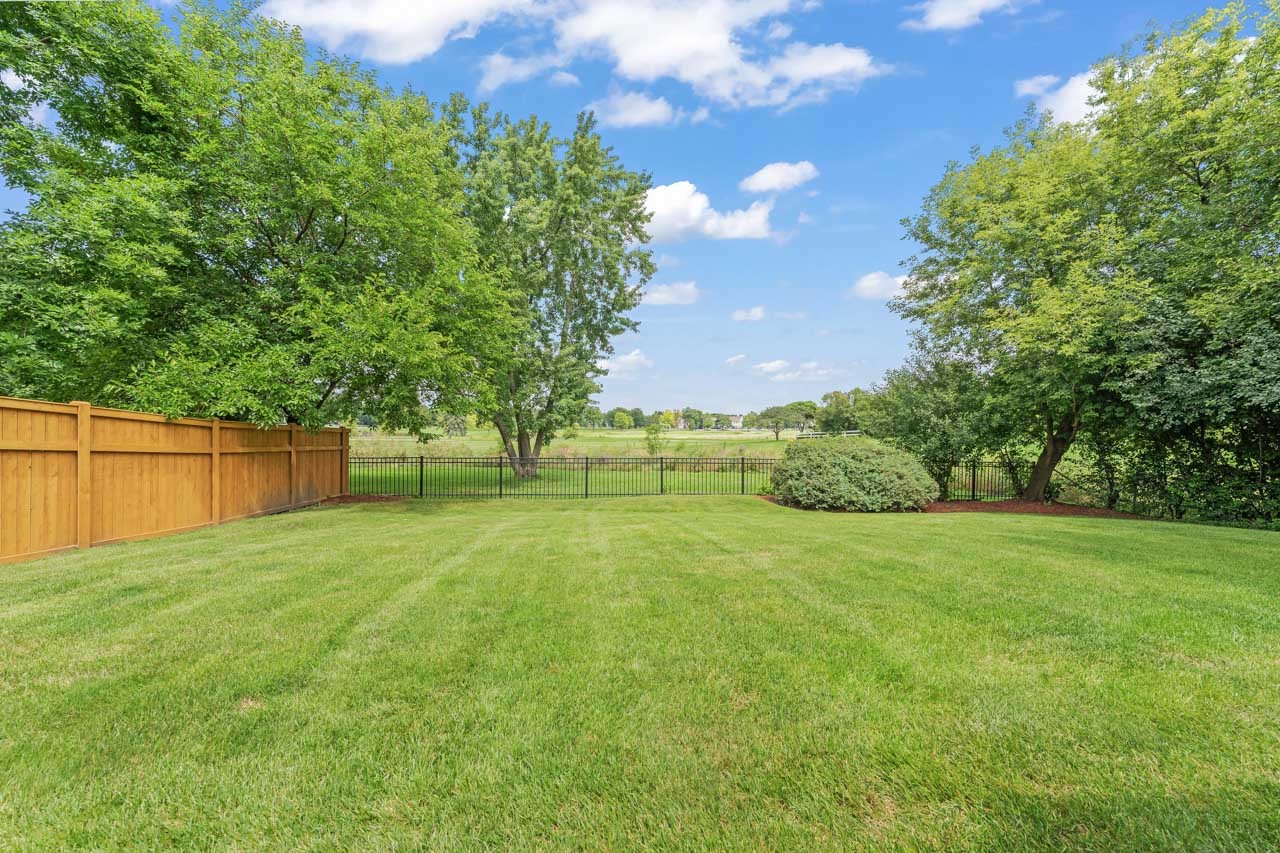382 Newberry Drive, Elk Grove Village, IL 60007