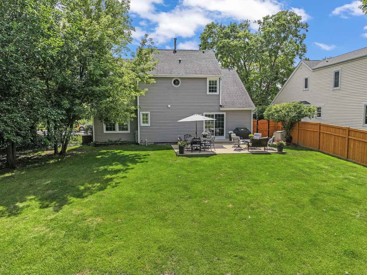 382 Newberry Drive, Elk Grove Village, IL 60007