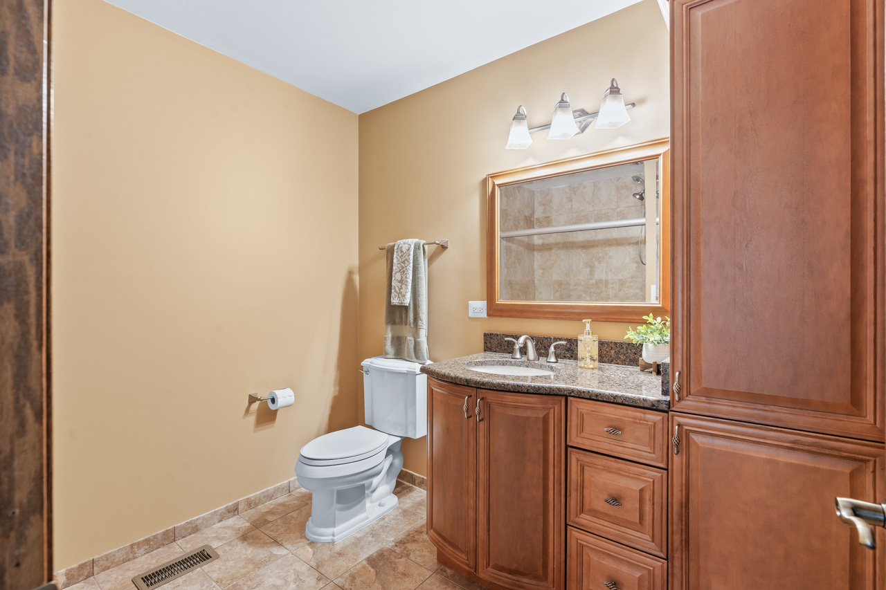 382 Newberry Drive, Elk Grove Village, IL 60007