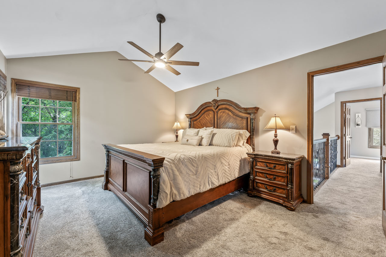 382 Newberry Drive, Elk Grove Village, IL 60007