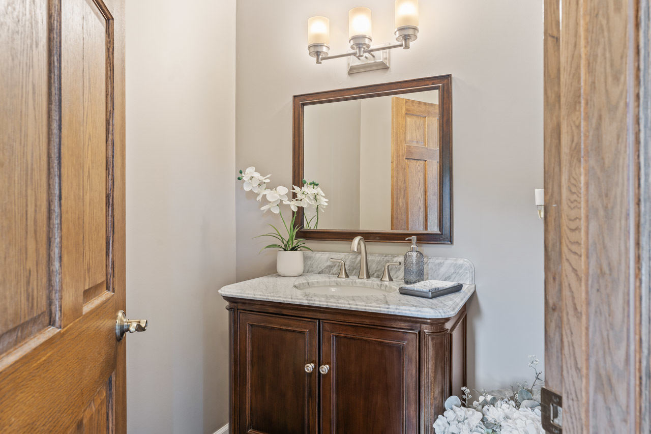 382 Newberry Drive, Elk Grove Village, IL 60007