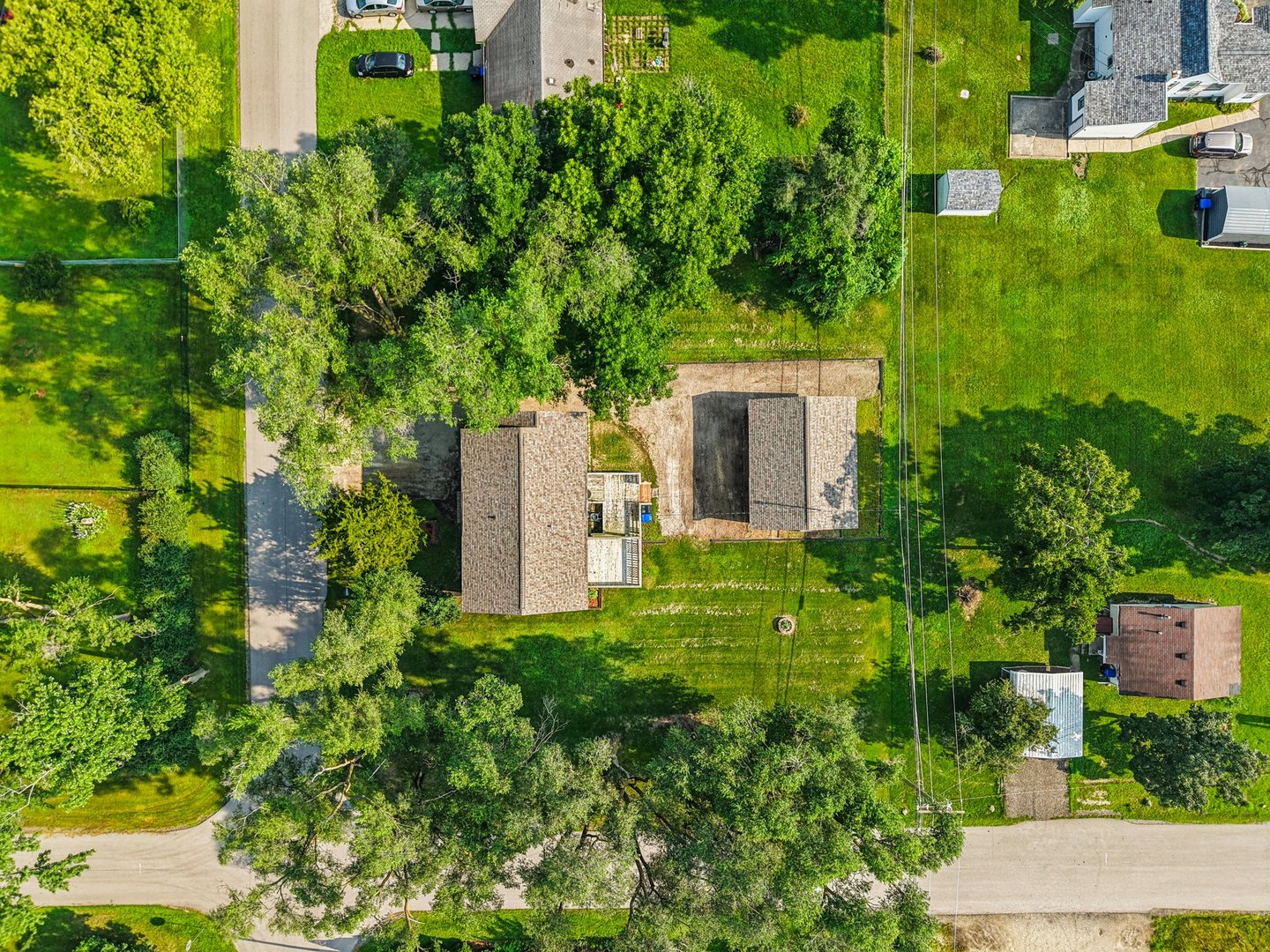 4204 East Drive, Wonder Lake, IL 60097