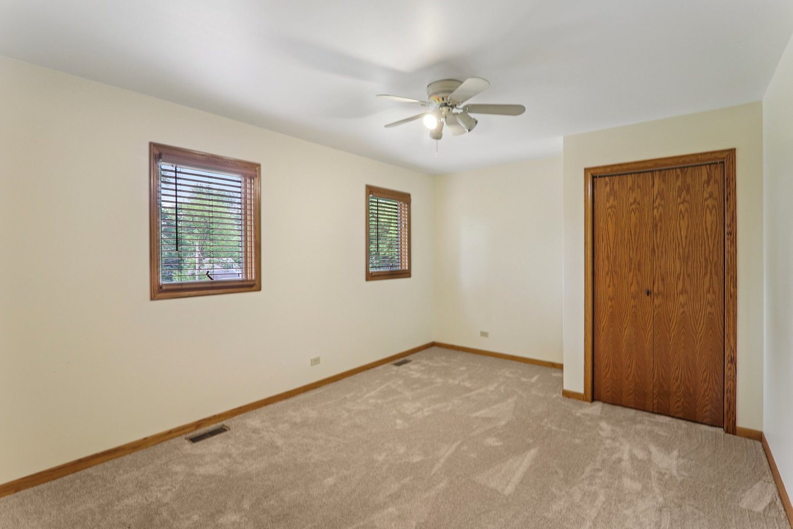 4204 East Drive, Wonder Lake, IL 60097