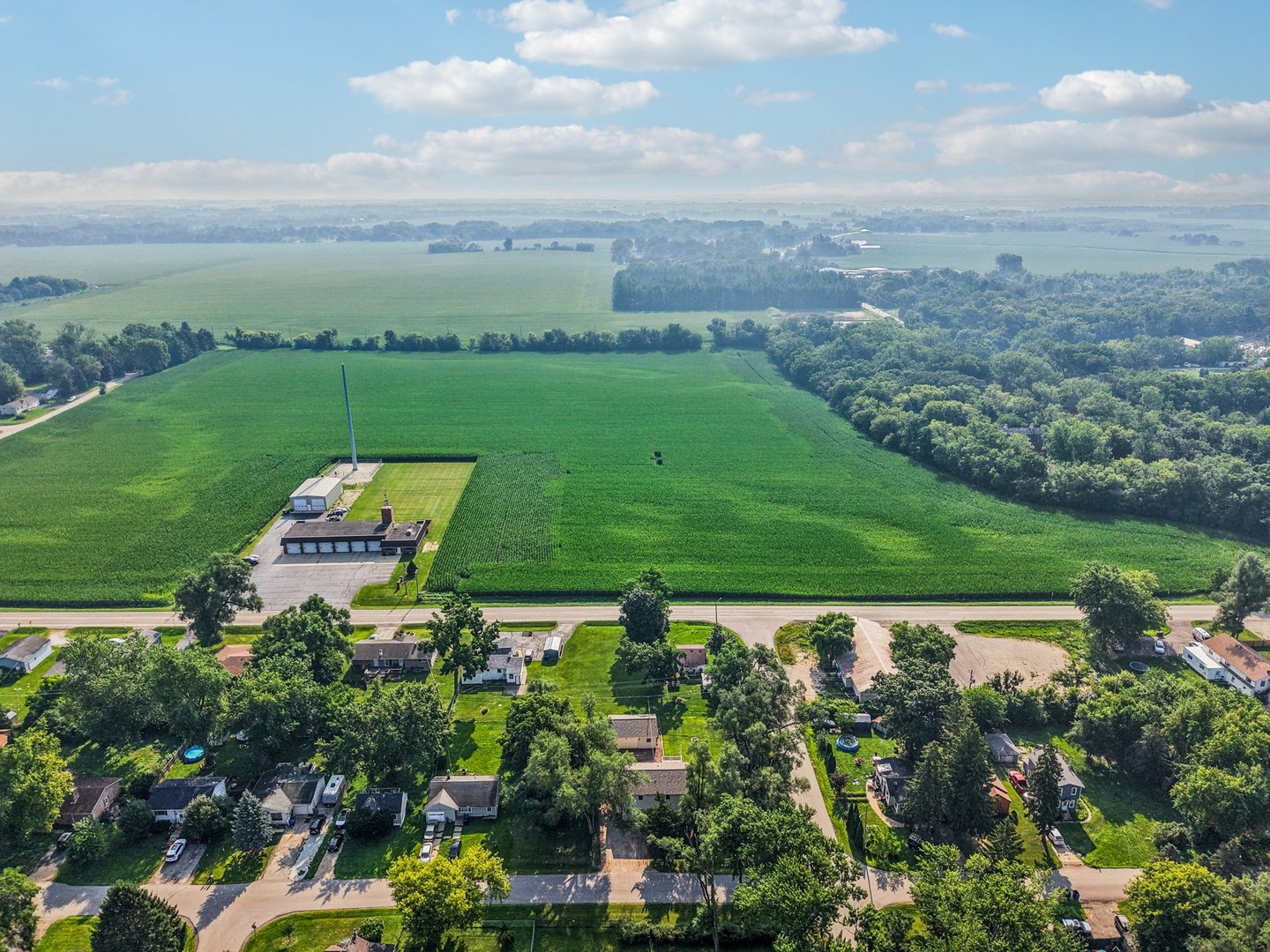 4204 East Drive, Wonder Lake, IL 60097