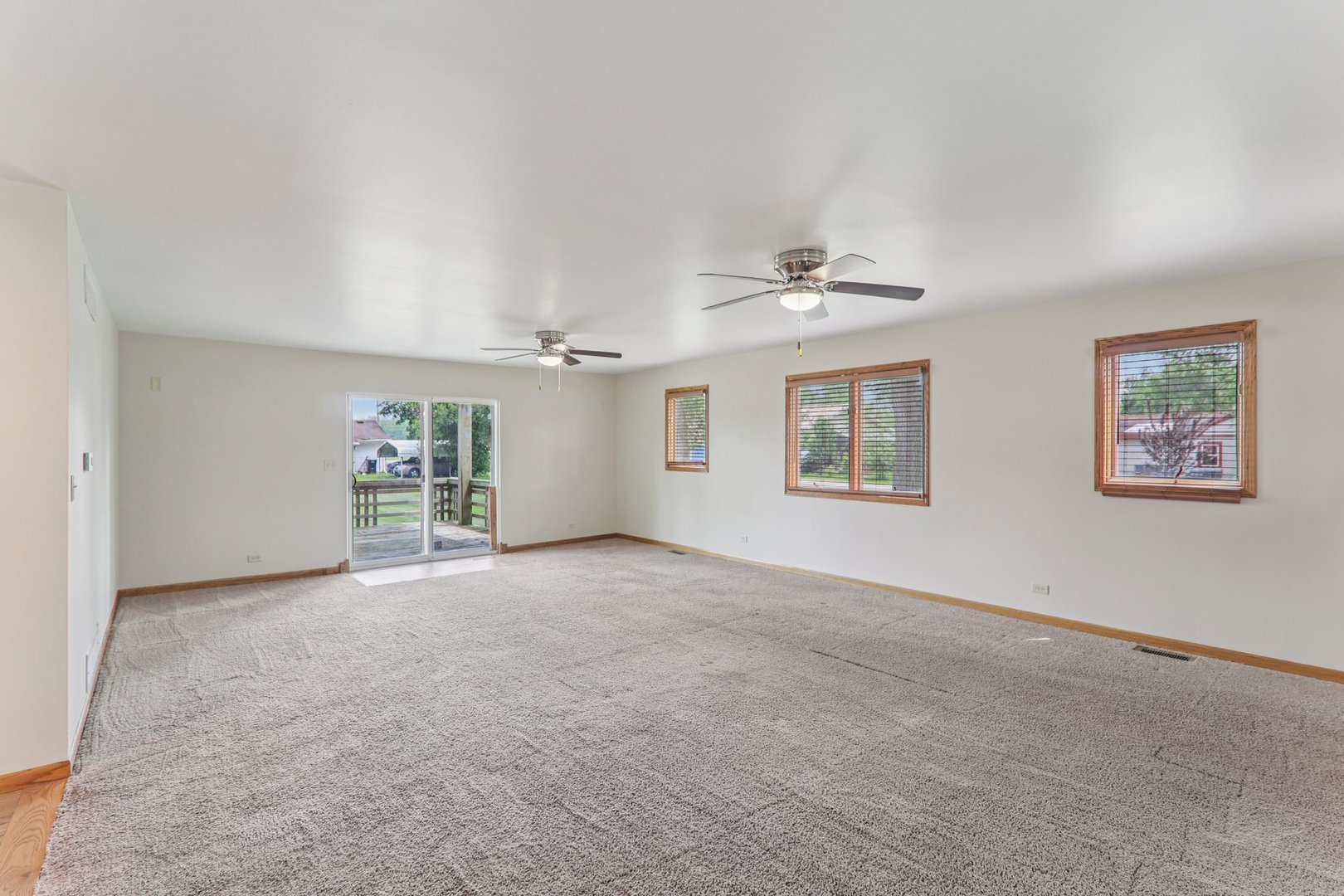 4204 East Drive, Wonder Lake, IL 60097