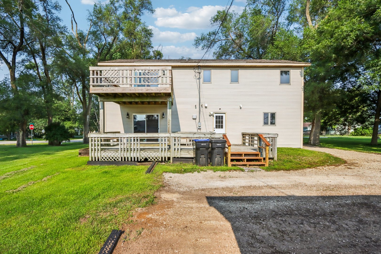 4204 East Drive, Wonder Lake, IL 60097