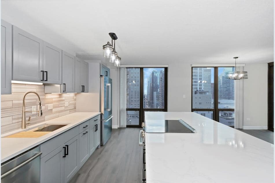 2 E Erie Street #1402, Chicago, IL 60611