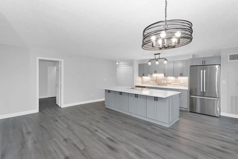 2 E Erie Street #1402, Chicago, IL 60611