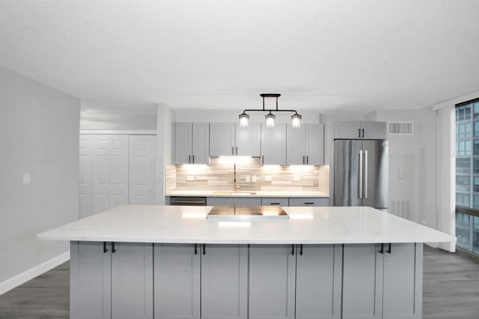 2 E Erie Street #1402, Chicago, IL 60611