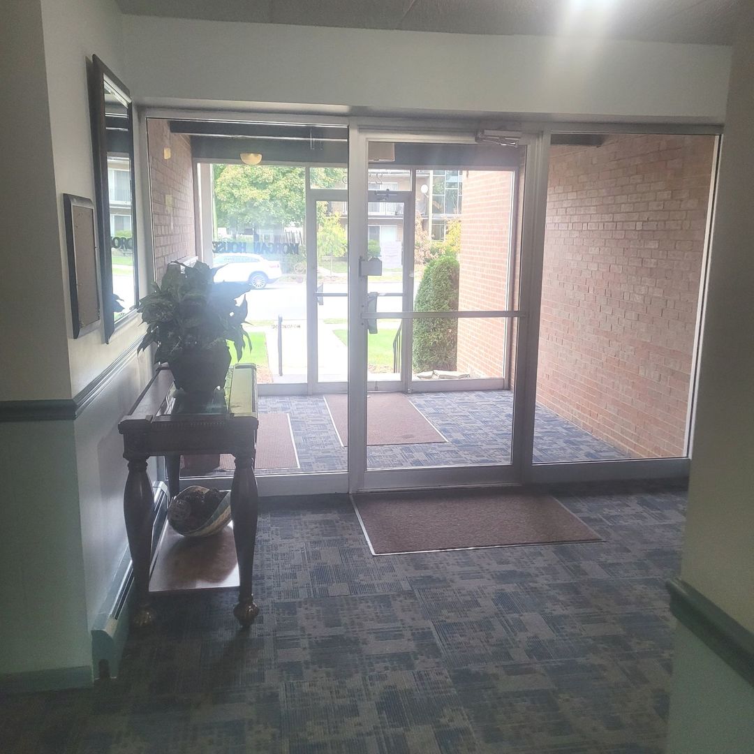 2215 W 111th Street #101, Chicago, IL 60643