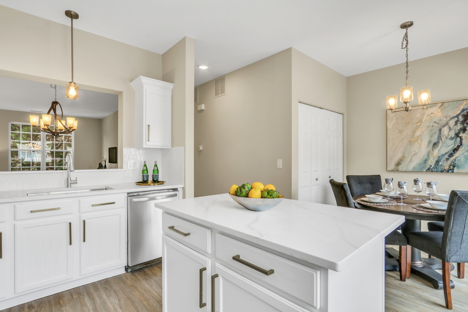31659 N Tallgrass Court, McHenry, IL 60051